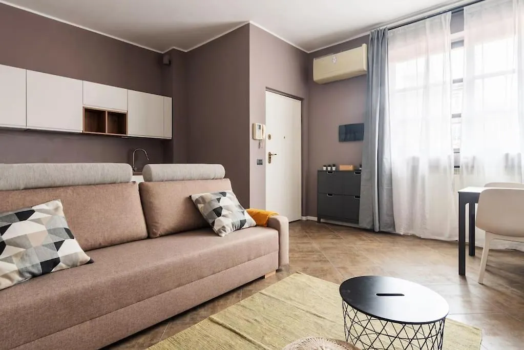 Moderno Bilocale In Zona Mico Apartment Milan